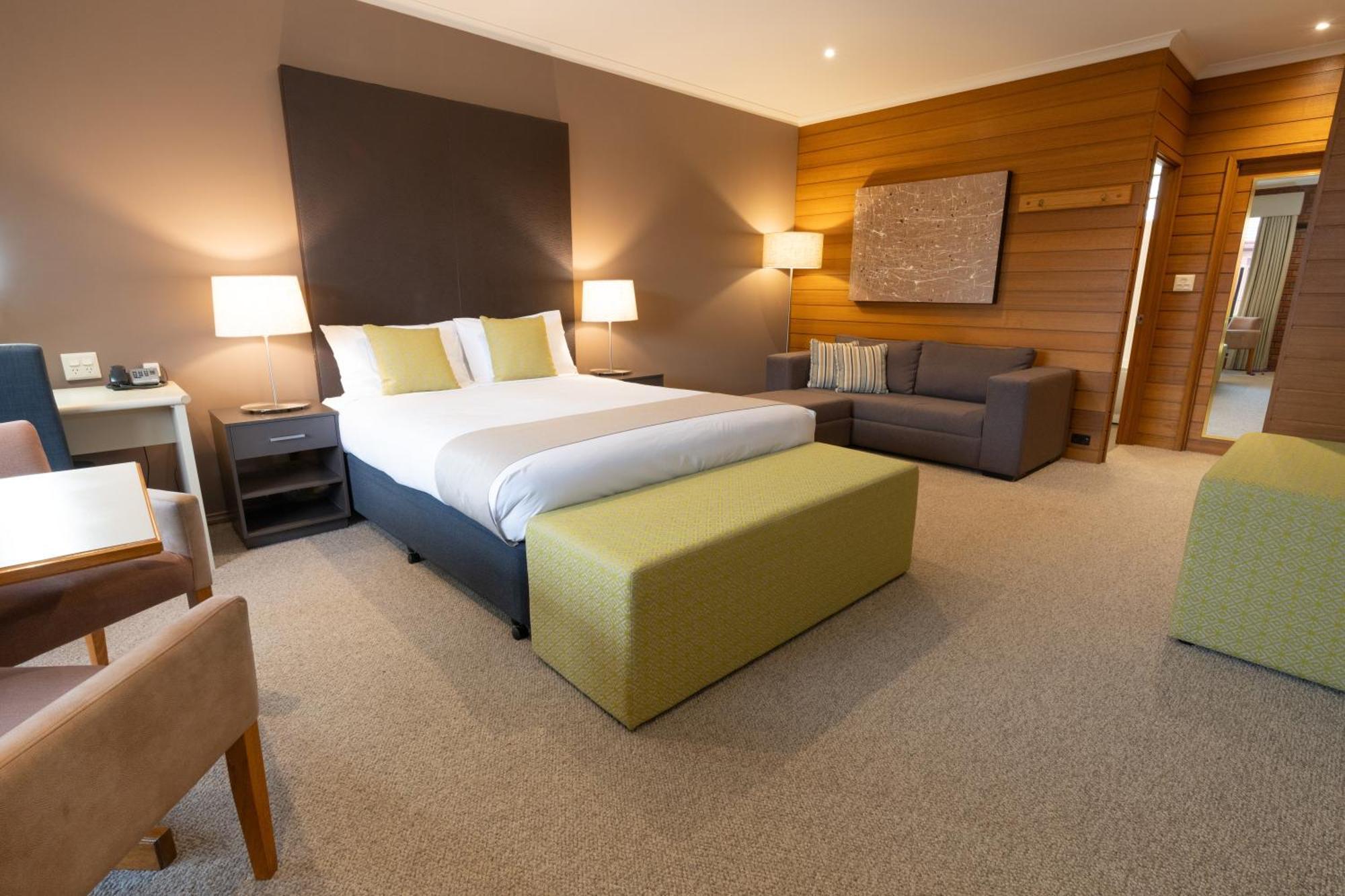 Sovereign Park Motor Inn Ballarat Esterno foto